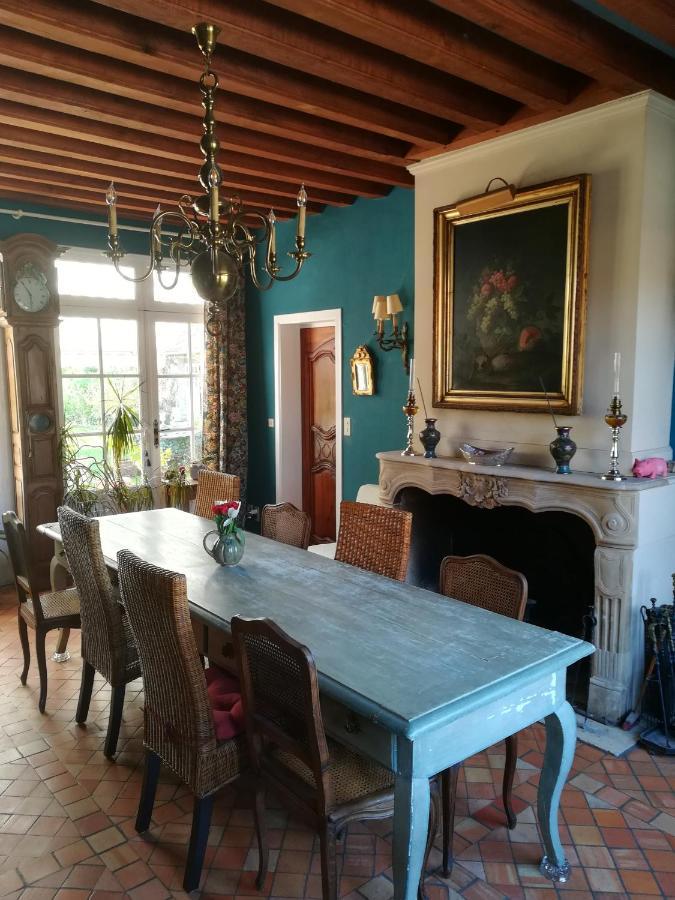 Maison Angulus Ridet Bed & Breakfast
