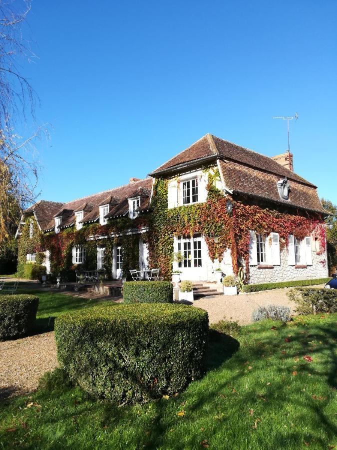 Maison Angulus Ridet Bed & Breakfast Montcresson