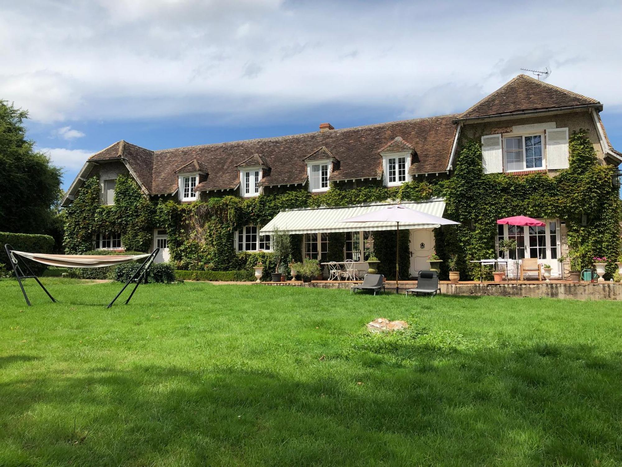 Maison Angulus Ridet Bed & Breakfast Montcresson